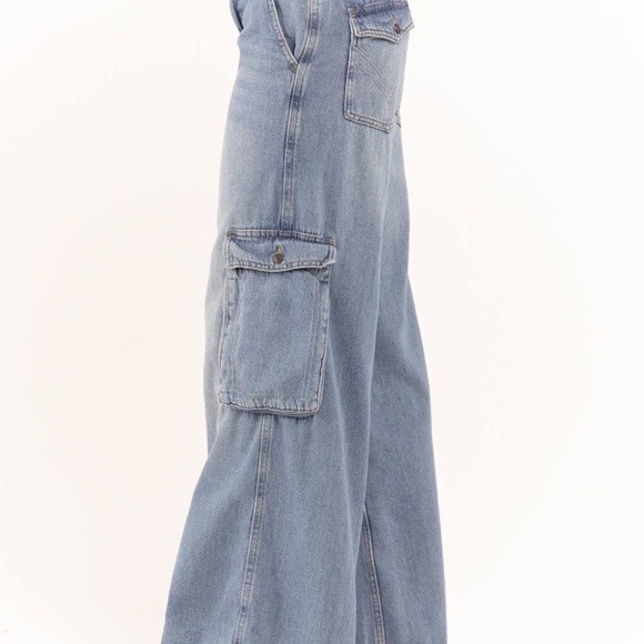 BDG urban outfitter PUDDLE jeans - low rise wide leg cargo, size 24 EUC - Picture 4 of 14